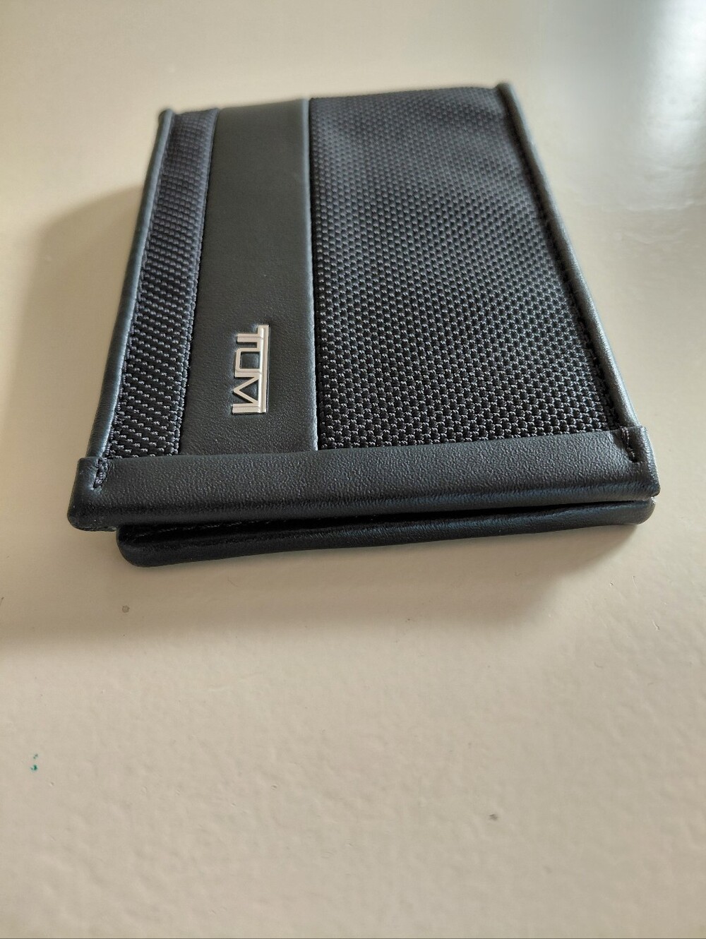 TUMI BLACK WALLET BIFOLD - Picture 6 of 13